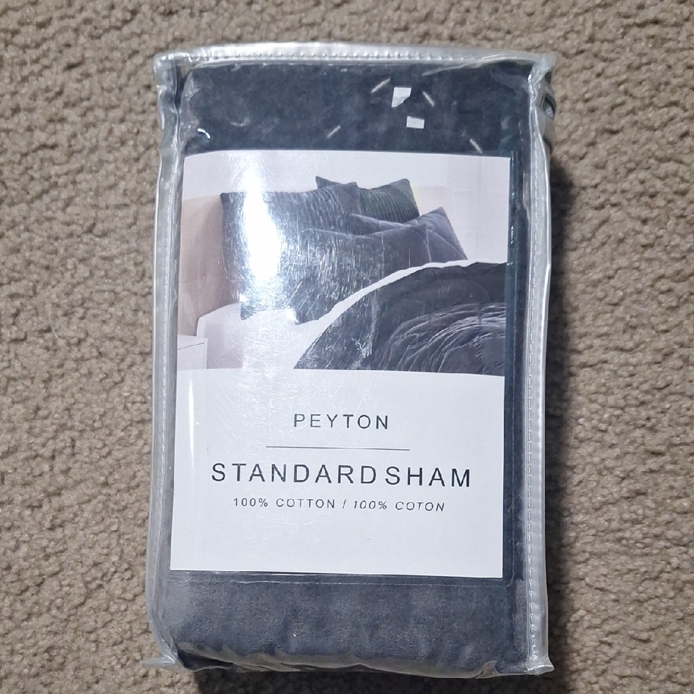 Peyton Standard Sham in Dark Gray